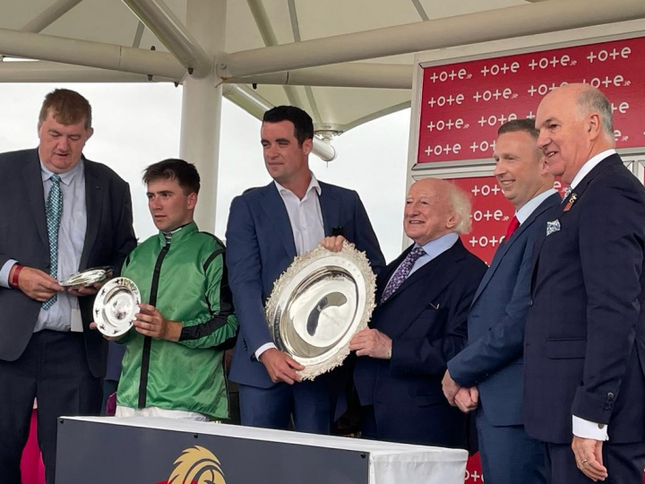 President attends the Galway Races and presents the Galway Plate
