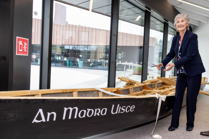 Freastalaíonn an tUachtarán Connolly ar sheoladh “Curachaí na Life”