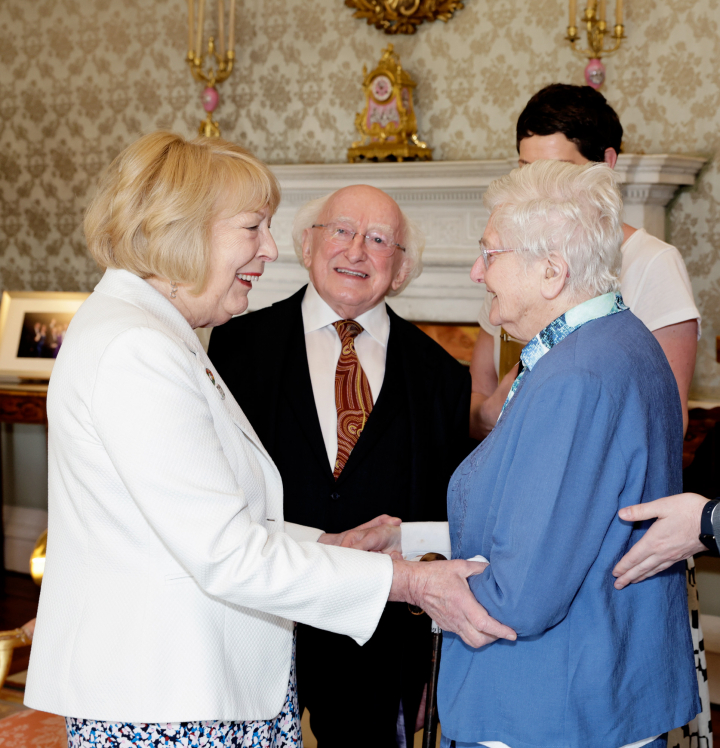 President and Sabina host an Afternoon Tea reception