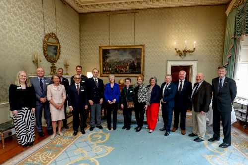 Cuireann an tUachtarán Connolly fáilte roimh an Uasal John Killeen, Cathaoirleach Chomhairle RNLI na hÉireann 