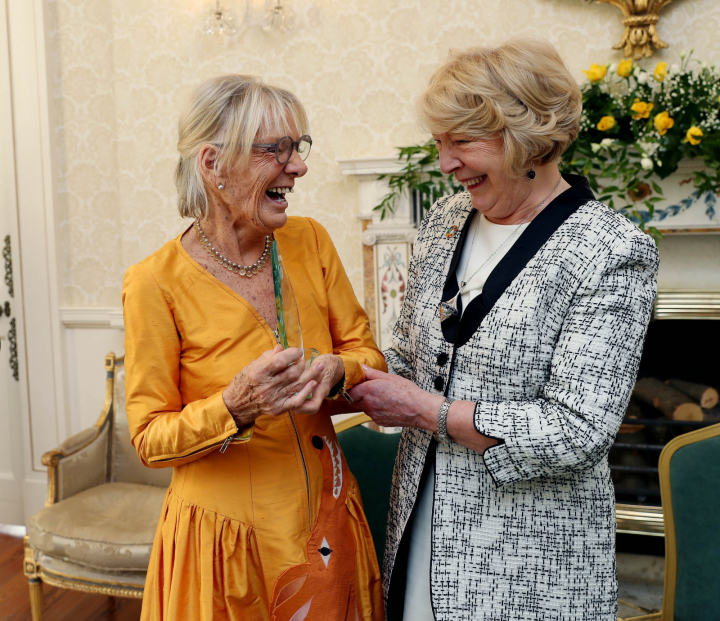 Sabina presents artist Pauline Bewick with the Kerry Association in Dublin Arts Award