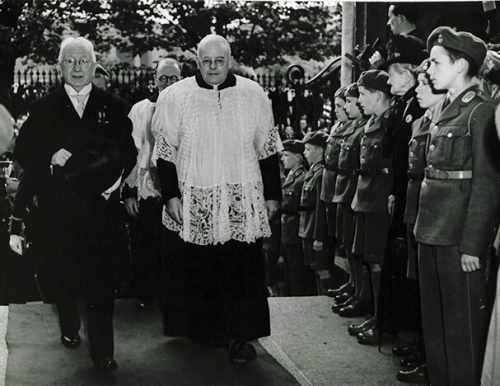 Reproduced with kind permission of the Irish Press plc