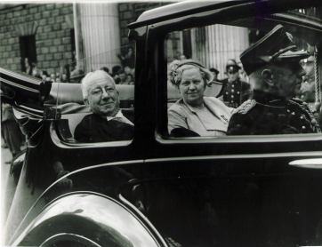 Reproduced with kind permission of the Irish Press plc