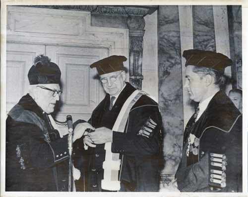 19-05-66 President De Valera receives Honorary Doctorate from  the University of Leuven