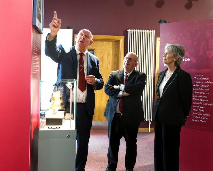 President Connolly visits The Siege Museum