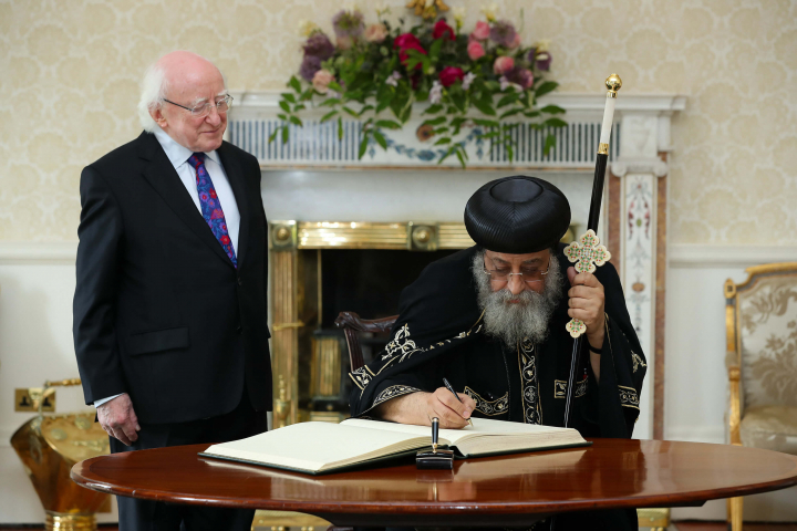 Fáiltionn an tUachtarán roimh a Naofacht, An Pápa Tawadros II