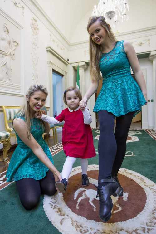 2 year old Anastazija Masina daughter of the Croatian Ambassador; HE Mr. Ivan Masina with Irish Dancing sisters Clare and Áine McDermott.