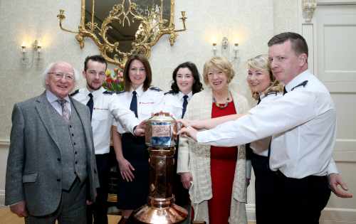 Michael D. Higgins, Paul Nordon, Miriam Waters, Siomha Murphy, Sabina Higgins, Orla Sheridan and Dave Nordon, the winners of the Perpetual Trophy 2015