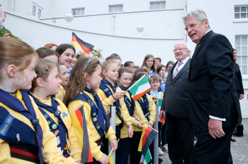 Pic shows President Higgins with President of the Federal Republic of Germany H.E. Mr Joachim Gauck as he met children from the brownies from Dunshaughlin