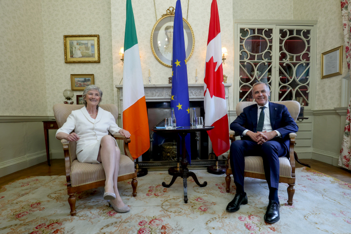 Cuireann an tUachtarán Connolly fáilte roimh Phríomh-Aire ar Cheanada, Mark Carney, ar chuairt chúirtéise