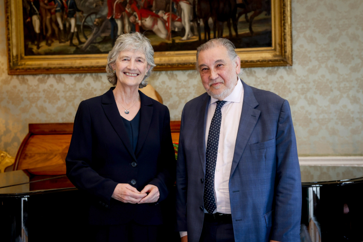 Fáiltíonn an tUachtarán Connolly an Uasal Maurice Cohen, Cathaoirleach Chomhairle Ionadaíoch na nGiúdach in Éirinnar chuairt chúirtéise