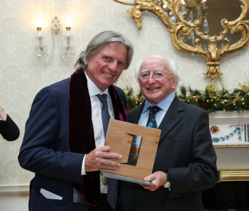 Martin von Hildebrand Mulcahy with his award in the Peace, Reconciliation category