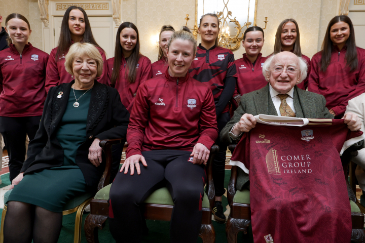 Representatives of Galway United FA Women’s Team visit Áras an Uachtaráin