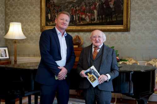 President receives Mr. John Gibbons on a Courtesy Call