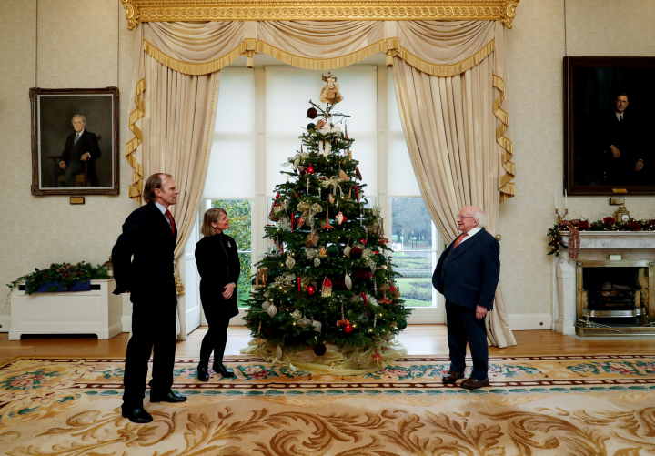 President meets Mr. Tony Johnston, Champion Tree Grower 2020