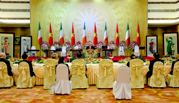 President Michael D. Higgins as he makes his speech when they attended the State Banquet with H.E. Tran Dai Quang and his wife Ms Nguyen Thi Hien