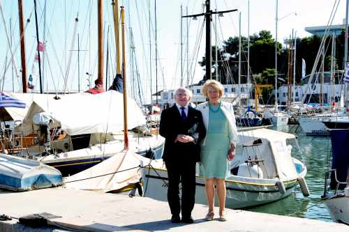 President and Sabina visit Piraeus