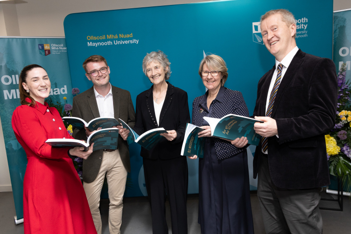 Seolann an tUachtarán Connolly tuarascáil ar úsáid na Gaeilge in Ollscoil Mhá Nuad