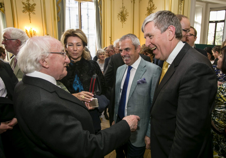 President addresses guests at a reception in London